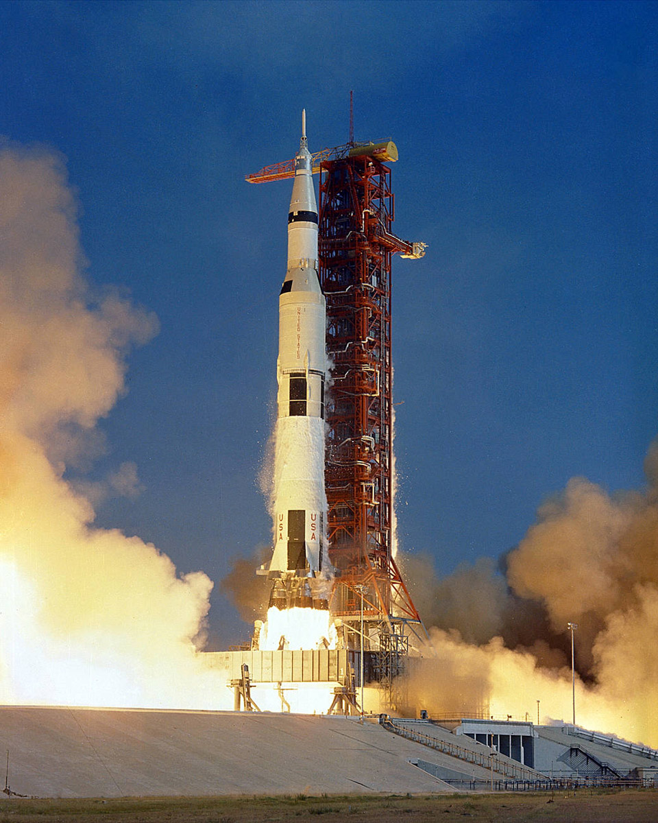 Apollo_11_launch_960_px.jpg