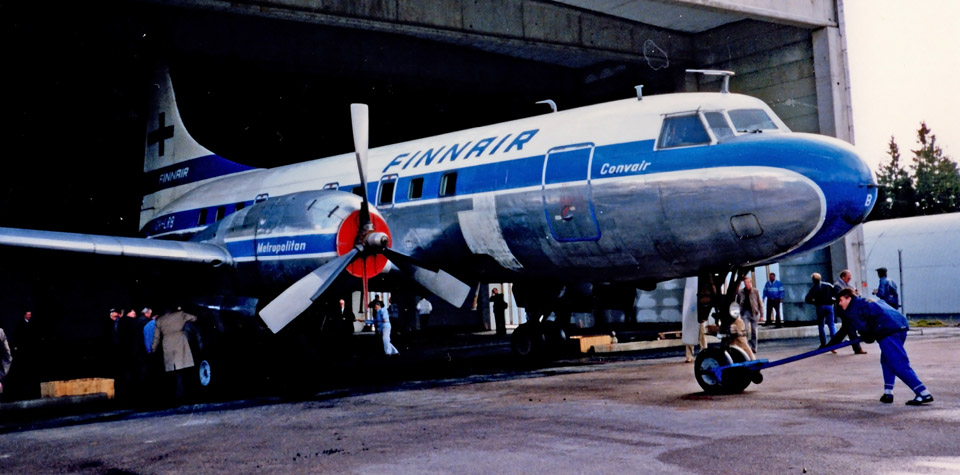 Convair_440_Metropolitan_outside_960_px.jpg