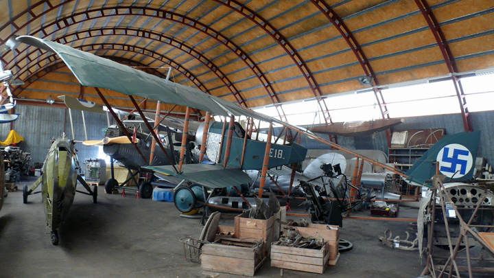 Hallinportti_Aviation_Museum_2009.jpg
