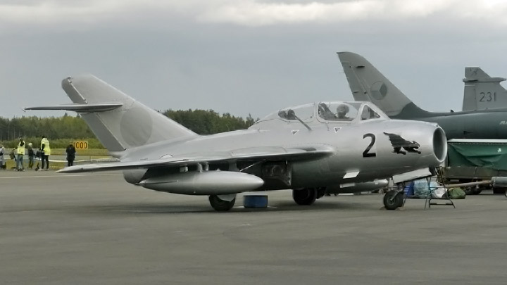 MiG-15UTI_N104CJ_Turku_2015_720x405.jpg